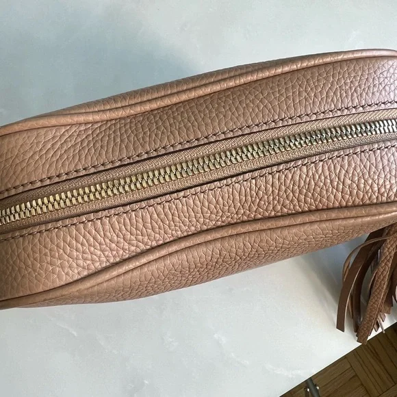 *SOLD* Gucci Soho Disco Bag Camelia - Picture 14 of 16